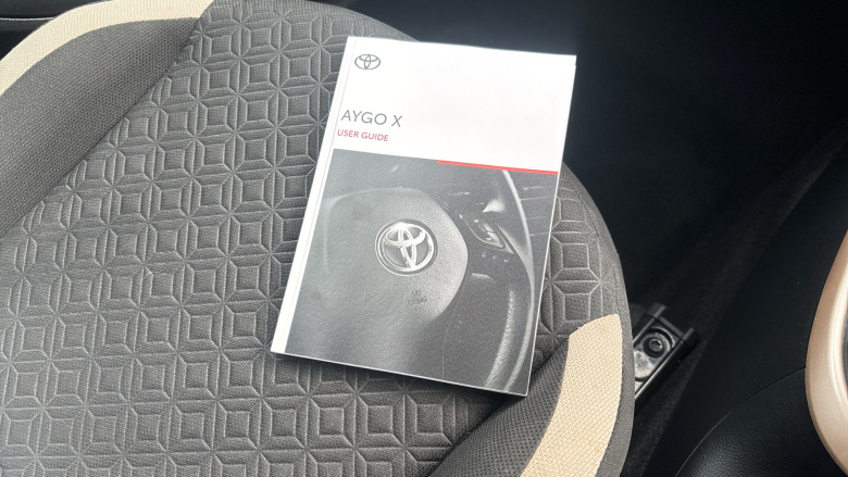 Toyota Aygo X 1.0 VVT-i Edge 5dr Petrol Hatchback